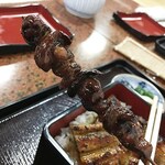 南幸 - 「うなぎ肝串焼き」は初めて食べましたが、牛レバーのような感じ？
なかなか美味いものですな。