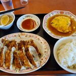 餃子の王将 - 餃子定食W840円+税