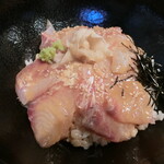 眞鯛 沼津港 - 真鯛ごまだれ丼(1,650円)