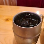 Komeda Coffee Ten Shinkotoni Ichibandori Ten - たっぷりアイスコーヒー甘み抜きフレッシュ付き(550円)です。