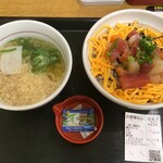 なか卯 - 小はいからうどん200円がクーポンで無料、海鮮丼690円(2020.10.10)