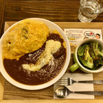 Little Yummy - 男性人気No.1とろける黒毛和牛の牛スジカレー掛け炙りチーズオムライス1390円に大盛の男気アップセット＋200円