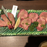 Private rooms Yakiniku Kakomi - 国産牛タン盛り合わせ　2500円