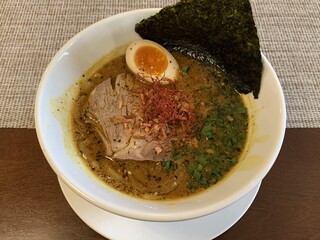 bistro kitchen TAKERU - スパイス海老味噌ラーメン、900円