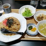 和風中華・手作り餃子の店ひろちゃん - 焼きめし定食　750円