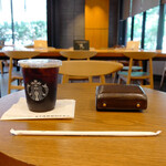 STARBUCKS Toyonaka Ryokuchi Koen Ten - 