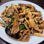 China Sichuan Shotenya - 牛肉とキノコのオイスター炒め