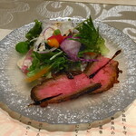 Kobe Beef Sakura Nanba Shochikuzaten - 神戸牛　レアステーキサラダ