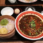 タイガー餃子会舘 - 