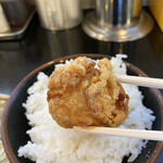 廣島つけ麺本舗 ばくだん屋 - からあげは普通だけど胡椒が合う