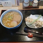 香むぎ - かけうどん、きつねトッピングにちく天