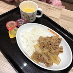 吉野家 - お子様用のミニ牛丼セット税抜334円