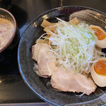 廣島つけ麺本舗 ばくだん屋 - つけそは小　魚介醤油味755円