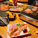 Yakiniku Sakaba Yonchan - 