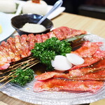 Yakiniku Toraji Shinjuku Toho Biru Ten - 