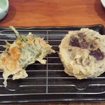 Tempura Ichikawa - 大葉にくるまれた雲丹の旨味は激ヤバです
                        