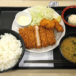 Matsu no Ya Machida Ten - 大判ヒレカツ＆カキフライ定食￥1050(税込)＋ポテサラクーポン