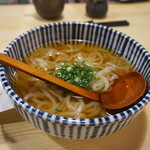 豊前裏打会 饂飩酒場さるぅ - かけうどん