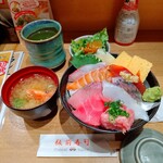 Tokyo Sushi ITAMAE SUSHI Shinbashi Ten - 日替わりランチ海鮮丼