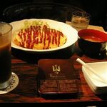 Dining House Toshi - オムライス大盛り・1050円