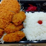 Isen Honten Nihonbashi Takashimaya Ten - ロースかつ弁当 918円、カキフライ3個 432円 ♪