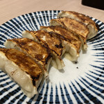 GYOZA OHSHO Prime Tre Akaike Ten - ニンニクゼロ生姜餃子（税込　242円）評価＝○