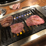 Horumon Yakiniku Bon - 