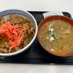 Yoshinoya Hitachinaka Ten - 牛丼並と豚汁　@591