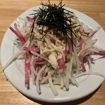 Kamado Ka Tachikawa Ten - 蒸し鶏と大根のサラダ（ハーフ）　390円（税抜）