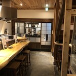 Yakitori Jinbocho Toriei - 人気のカウンター席　今なら広々です