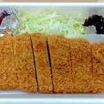 Isen Honten Nihonbashi Takashimaya Ten - ヒレかつ弁当 1,188円 ♪