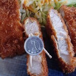 住吉 - ロースかつ定食（並）920円　お肉の厚さ1.5cm