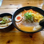 Ramen Yakiniku Emikichi - 【2021.1.27(水)】ランチセット(みそラーメン(並盛・150g)＋チャーシュー丼)850円