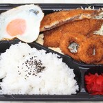 めんふぁん食堂 - 料理写真:アジフライ弁当　600円