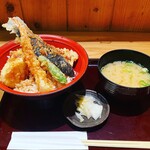 Tempura Seafood Gofuku Ohatsutenjin Ten - 得々天丼