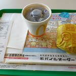 Mcdonalds Kinoshita Kaido Magomezawa Ten - チーズバーガーとアイスコーヒーS