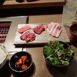 Tenjin Kuroge Ryu Yakiniku Mitsuboshi - 