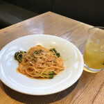 Cafe & Books Bibliotheque Tokyo Yurakucho - 