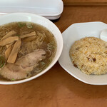 昇華 - ラーメン¥550半チャーハン¥350