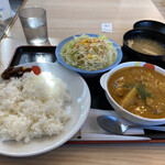 松屋 - マッサマンカレー野菜付き