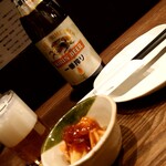 Tebasaki Tori Ryori Tori Shin - 中瓶ビール（税別600円）とお通し