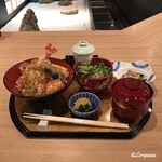 Japanese cuisine Kaiju So - 季節野菜と海老の天丼の膳