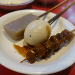 Ramen Houtou Toyokawa Ten - おでん（こんにゃく・玉子・牛すじ）