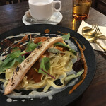 Fusion Dining PiPienta - 生パスタ：サーモンのトマトクリーム