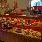 コメダ珈琲店  - 入口のショーケース