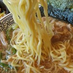 Marugen Ramen Isahaya Ten - 麺アップ