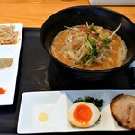 Ramen Street Sakura - 鴨ニボ味噌ラーメン