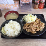 伝説のすた丼屋 - 