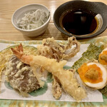 Seafood Izakaya Tempura Banchou Fukushima Ten - 天ぷらメニューから適当にオーダー