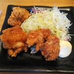 和食れすとらん 天狗 - 唐揚げは別皿でした！